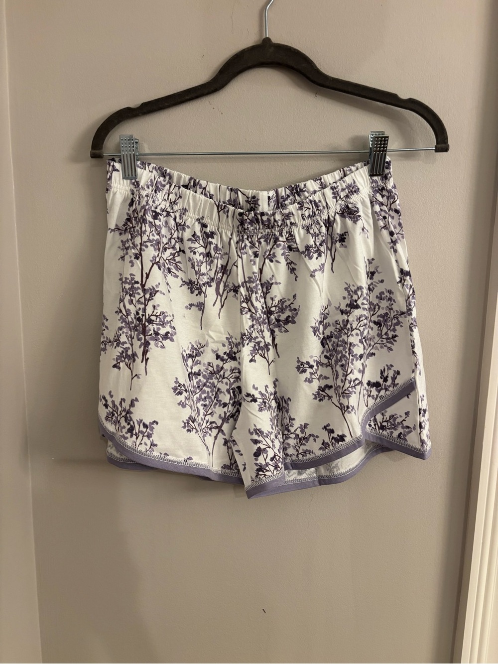 Garnet Hill White Pajama Set With Lavender Botanical Print - Picture 2 of 7